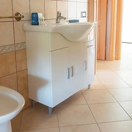 Welcomely - Piras 18 Apartment Olmedo